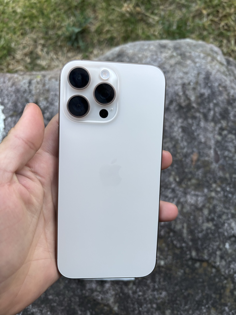 iPhone 16 pro Max 256gb batería al 99%