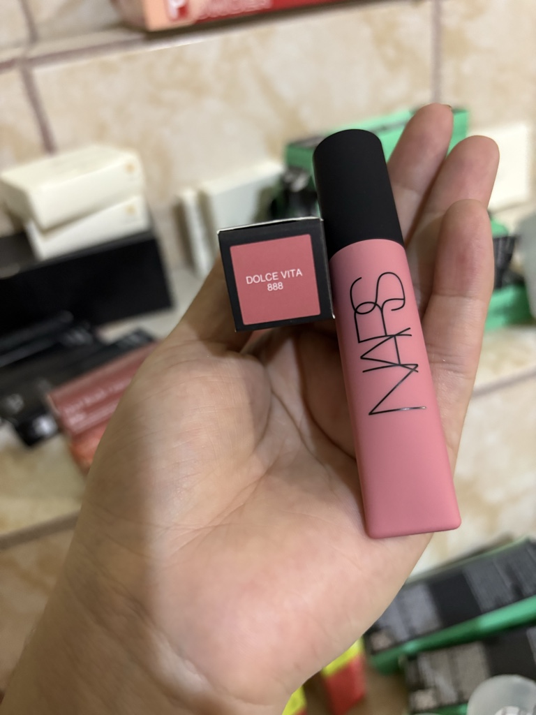 Labial NARS tono DOLCE VITA
