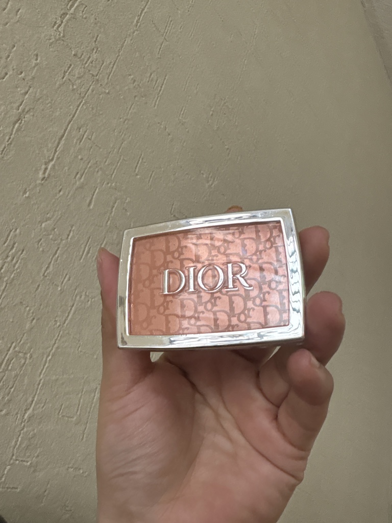 Rubor en polvo DIOR tono CORAL