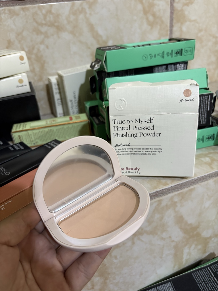 Polvo Rare Beauty tono NATURAL