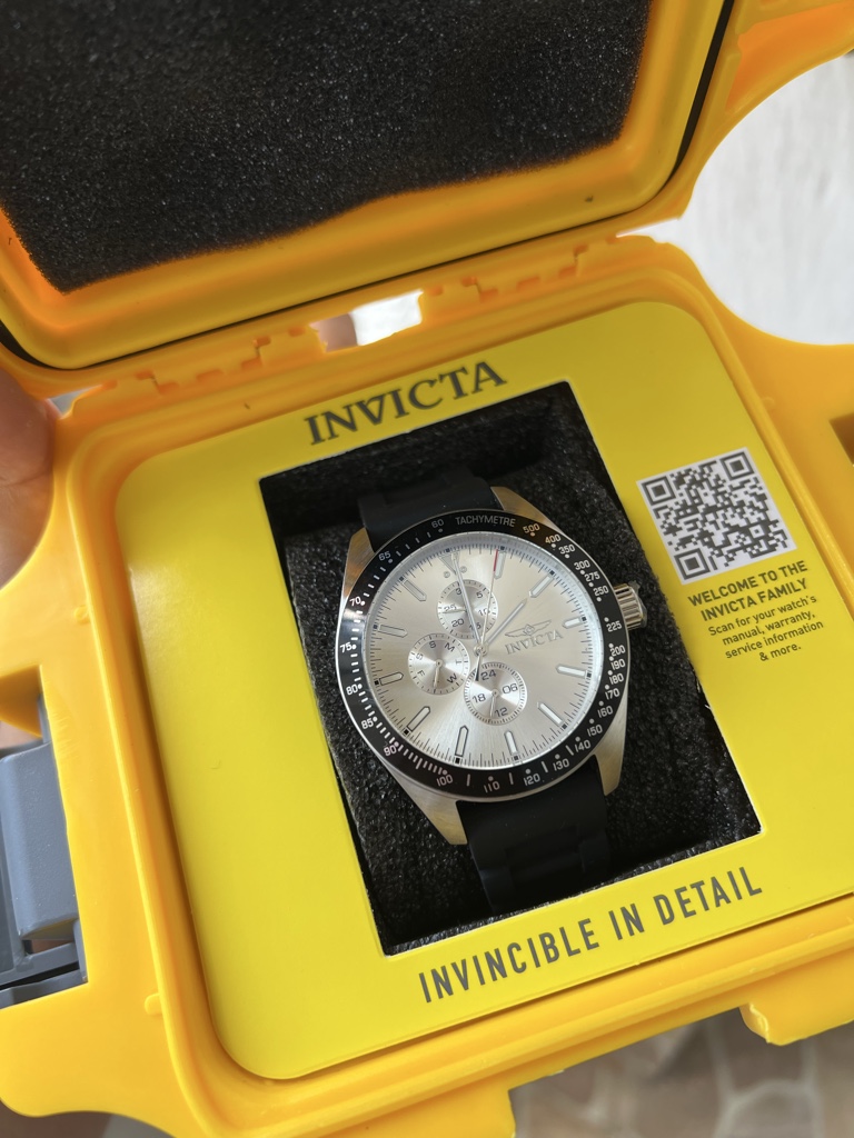 Invicta Aviator