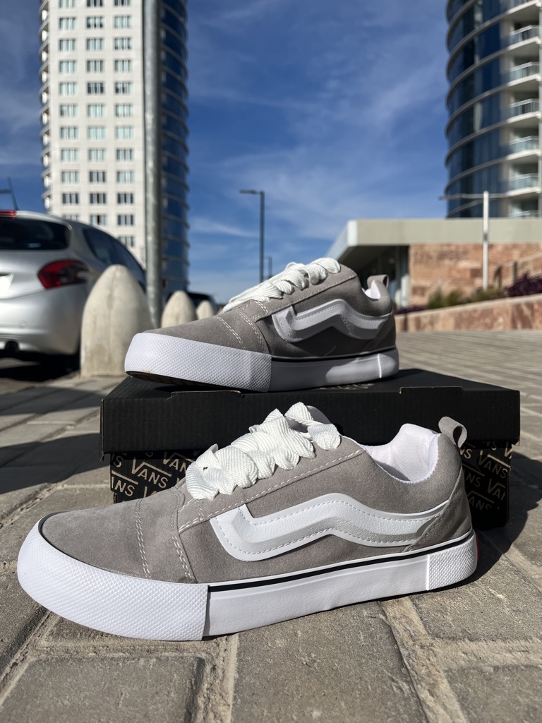 ZAPATILLAS VANS KNU GRISES
