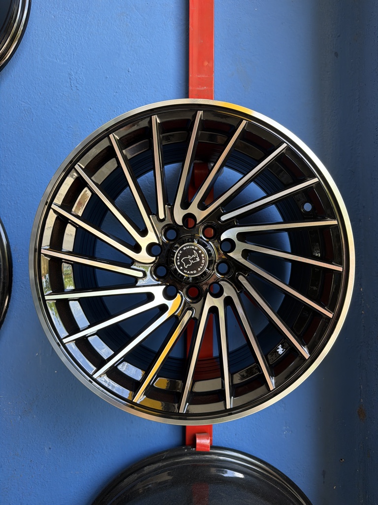 R15x8 5x100 5x114 rhino rays