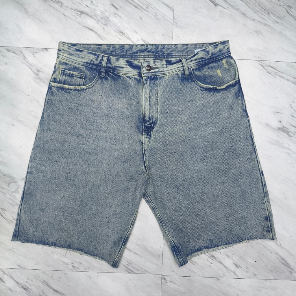 BERMUDA DE JEANS 22