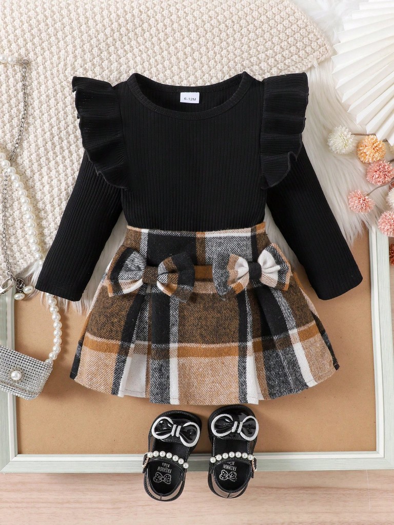 Conjunto con Falda estampada y Suéter