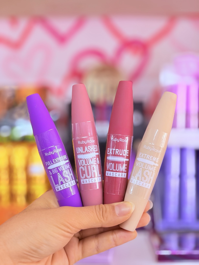 Ruby Rose mascaras volumizantes