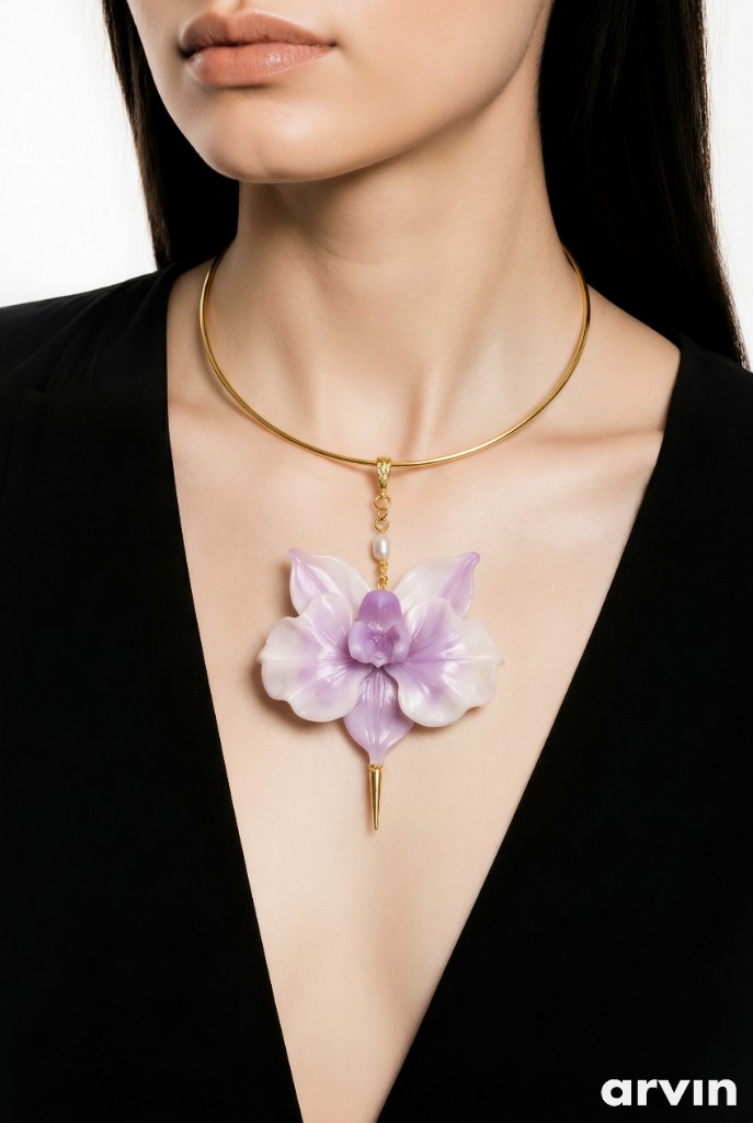 Collar Orquídea Resina Aro
