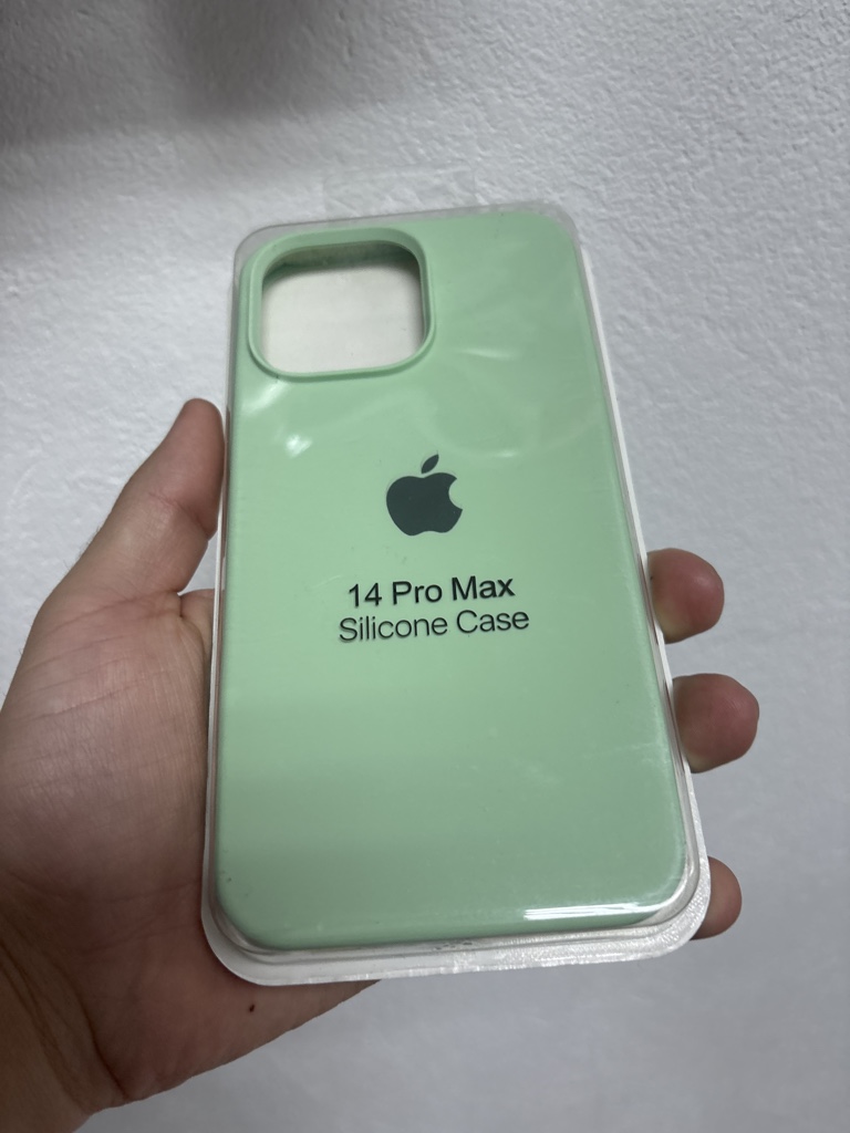 Case silicona 14 Pro Max verde pastel