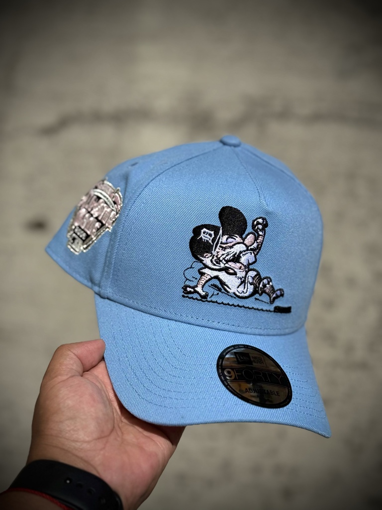9Forty Detroit Pet