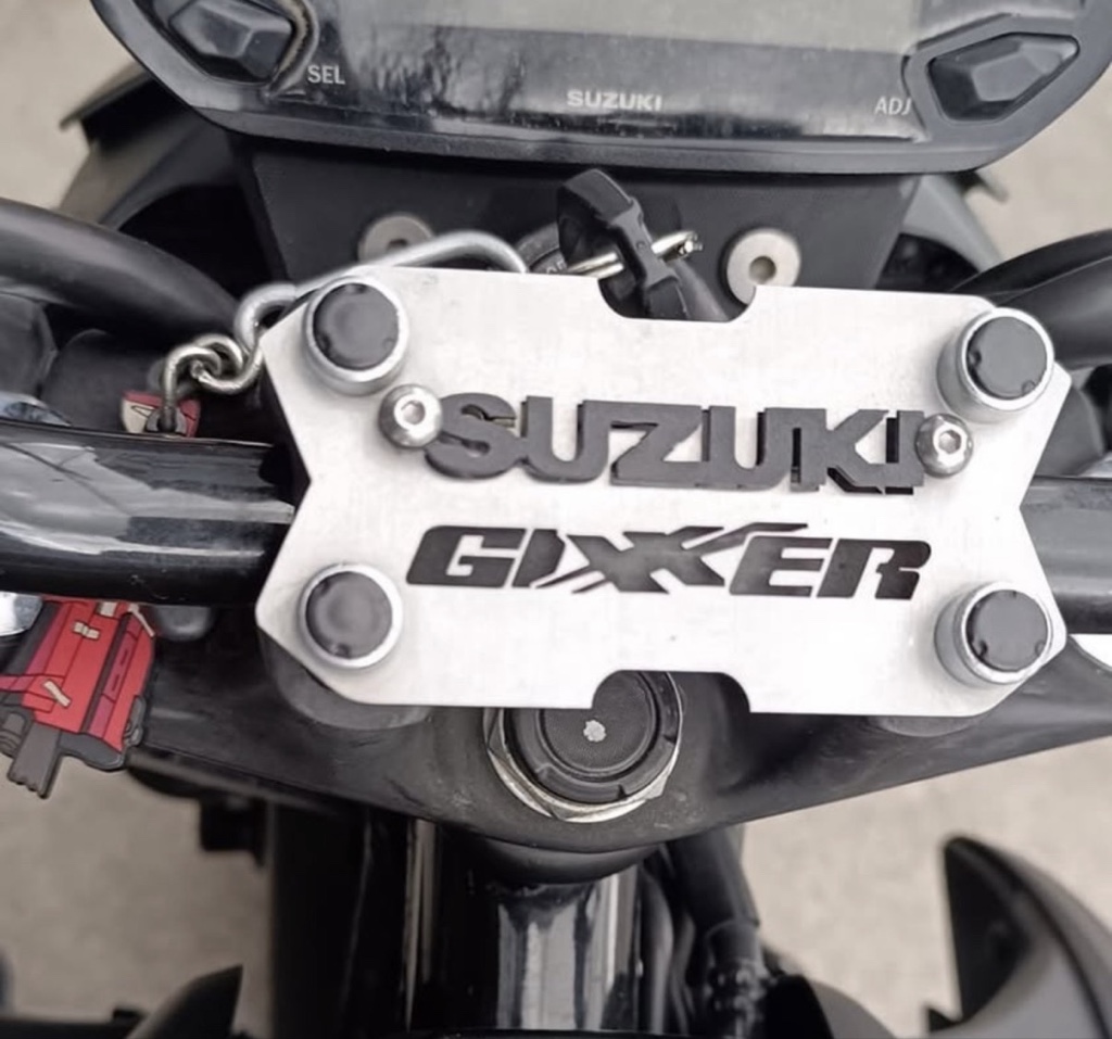 Acutrax gixxer naked 150/250