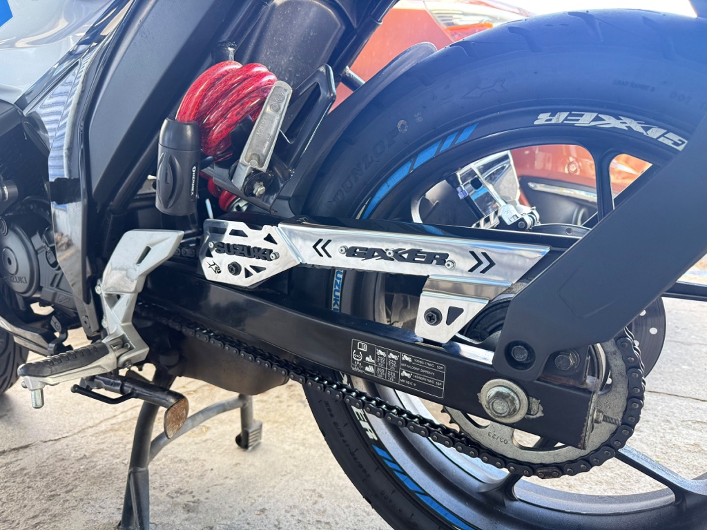 Guarda cadena gixxer 150