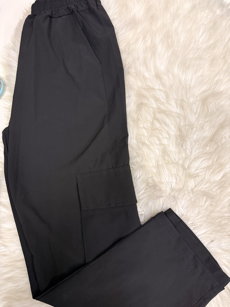 Pantalón recto  rompe viento talle S