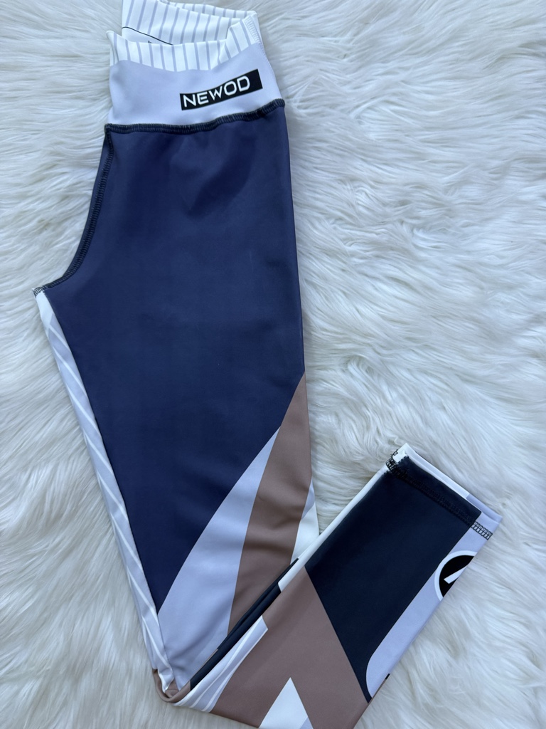 Calza azul marrón y blanca talle M