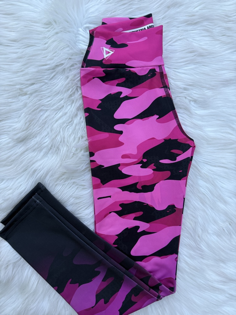 Calza larga camuflada rosa talle S y M