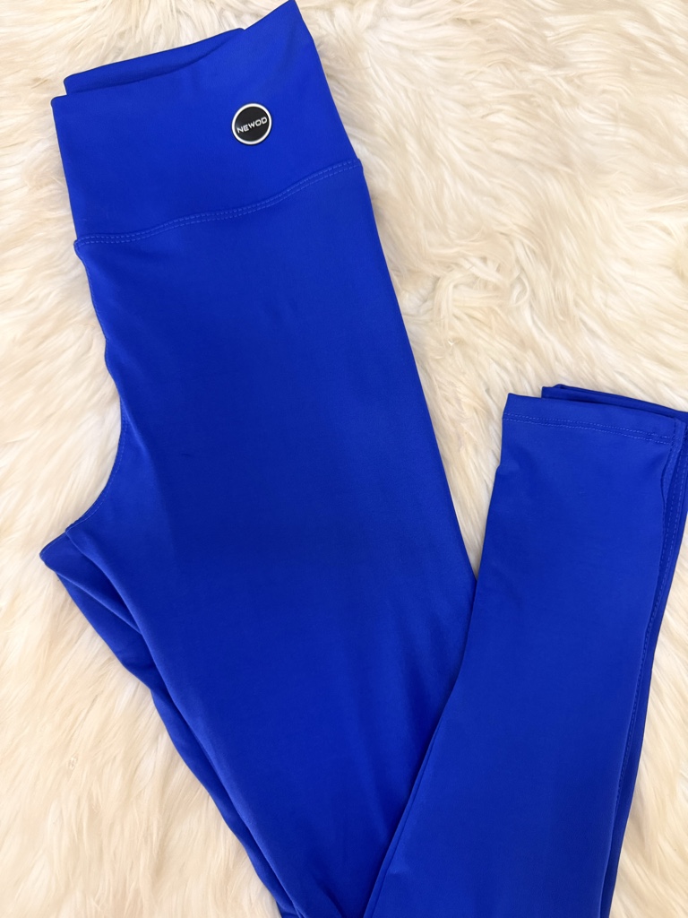 Calza azul eléctrico talle M corte corazón