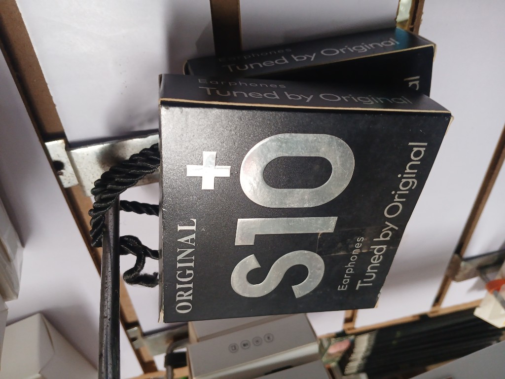 Audifono alambrico s10+