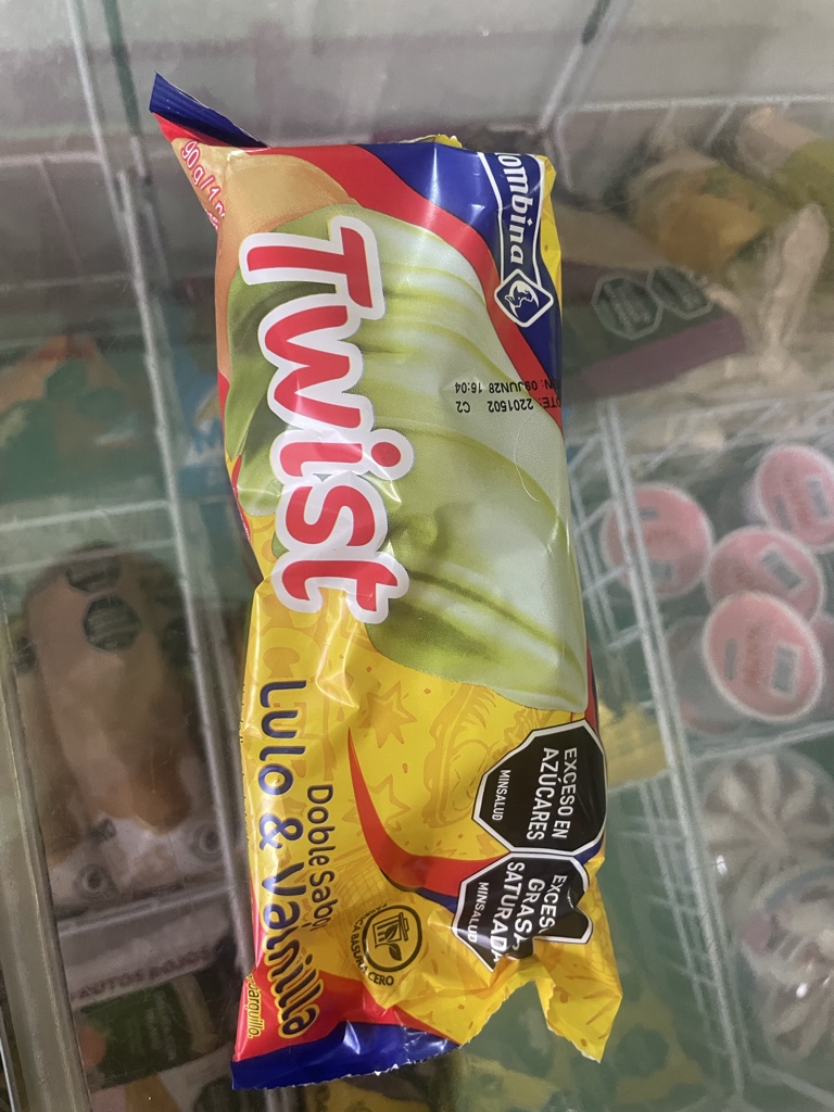 Cono twist Lulo y vainilla