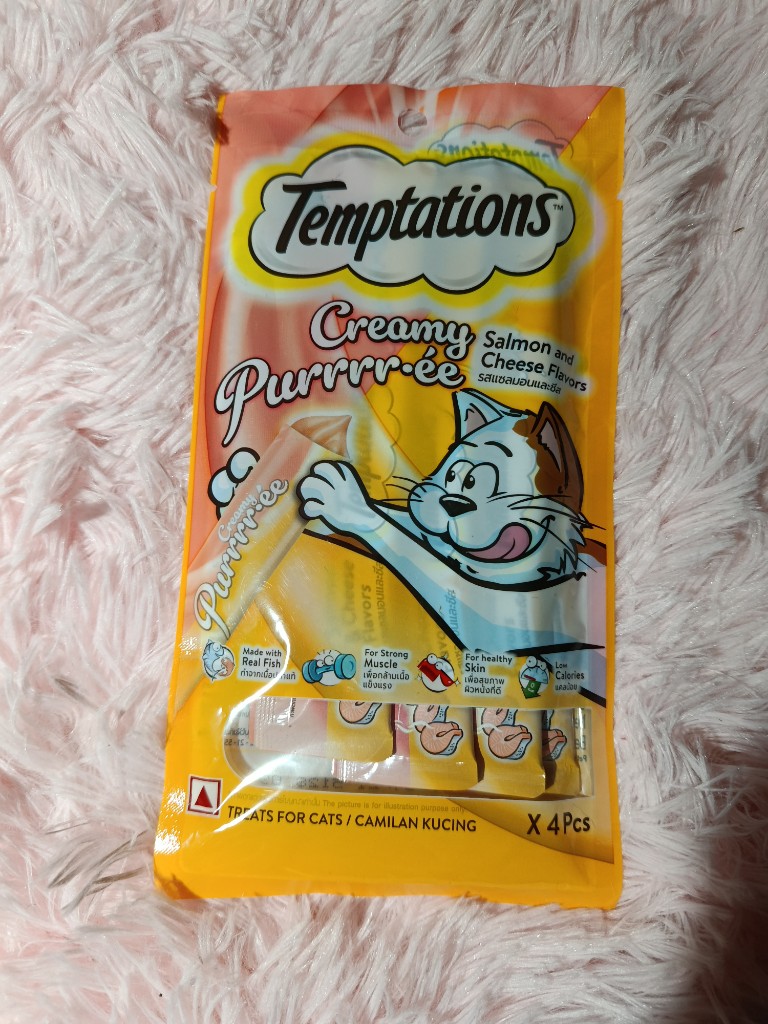 Temptations Creamy Purrree Salmon y Queso