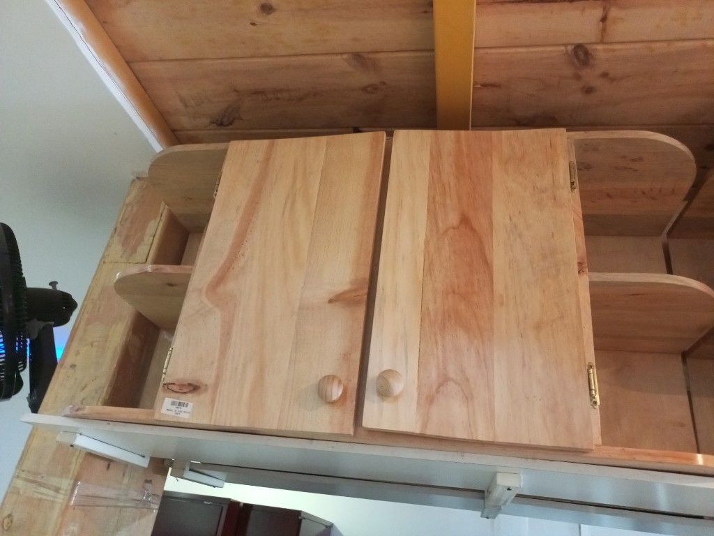 ANAQUEL DE PINO 120CM