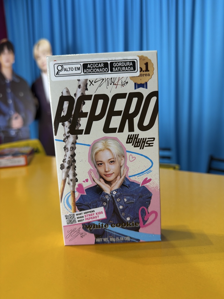 Pepero stray kids choc branco e cookies