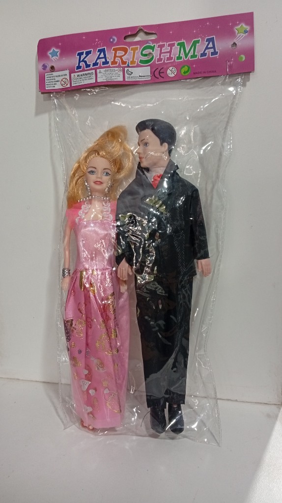 J0135 Barbie y Ken