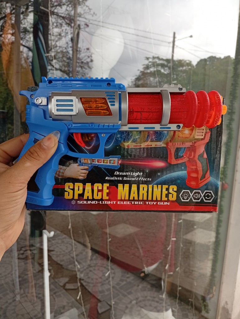 J0032 pistola space marines