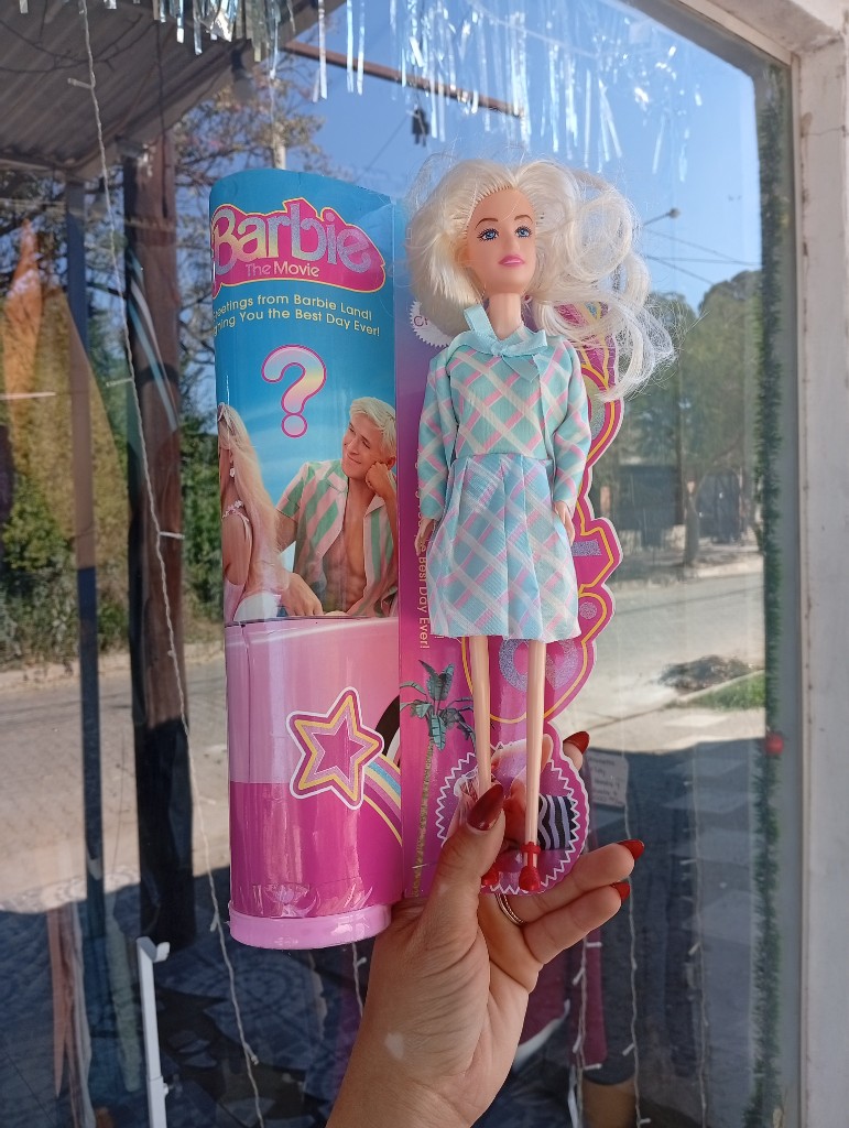 J0020 Barbie tubo