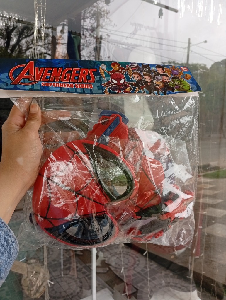 J0022 mascara spiderman chica