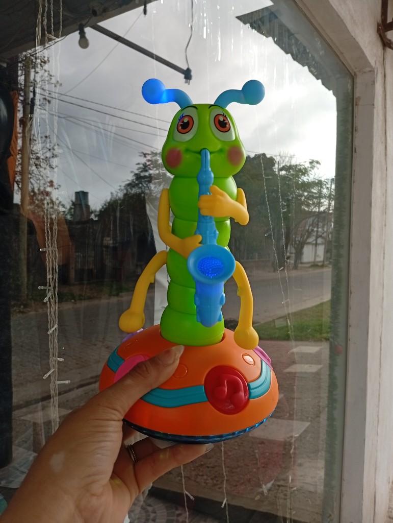 J0030 gusano bailarín