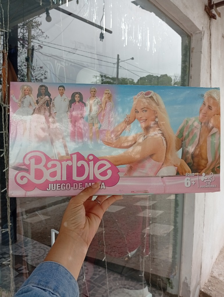 J0026 juego de mesa Barbie