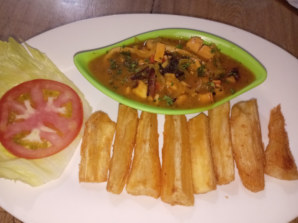 Mixto de marisco en salsa