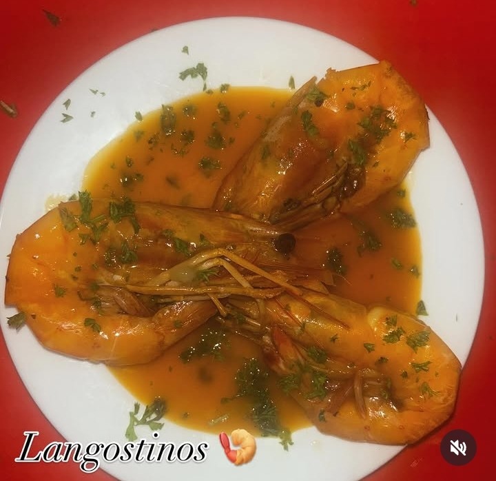 Langostinos en salsa