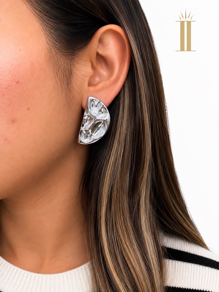 Aretes plateados medio círculo martillado, acero inoxidable