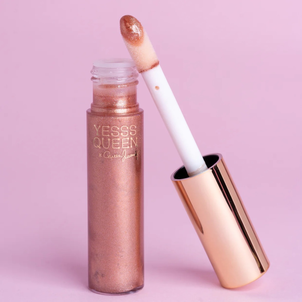 Gloss Muakk x Yess Queen