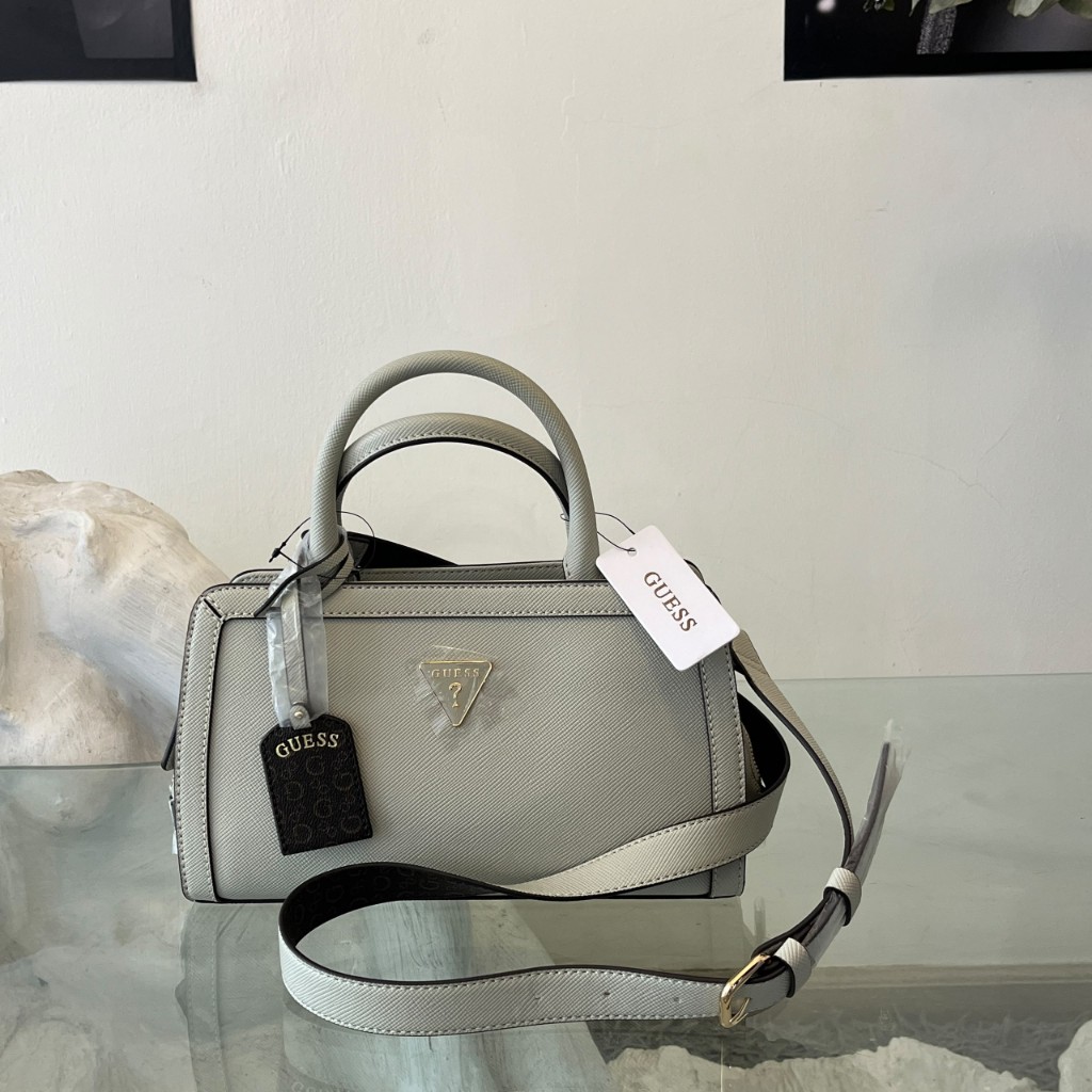 Cartera Mediana Guess Tono Verde