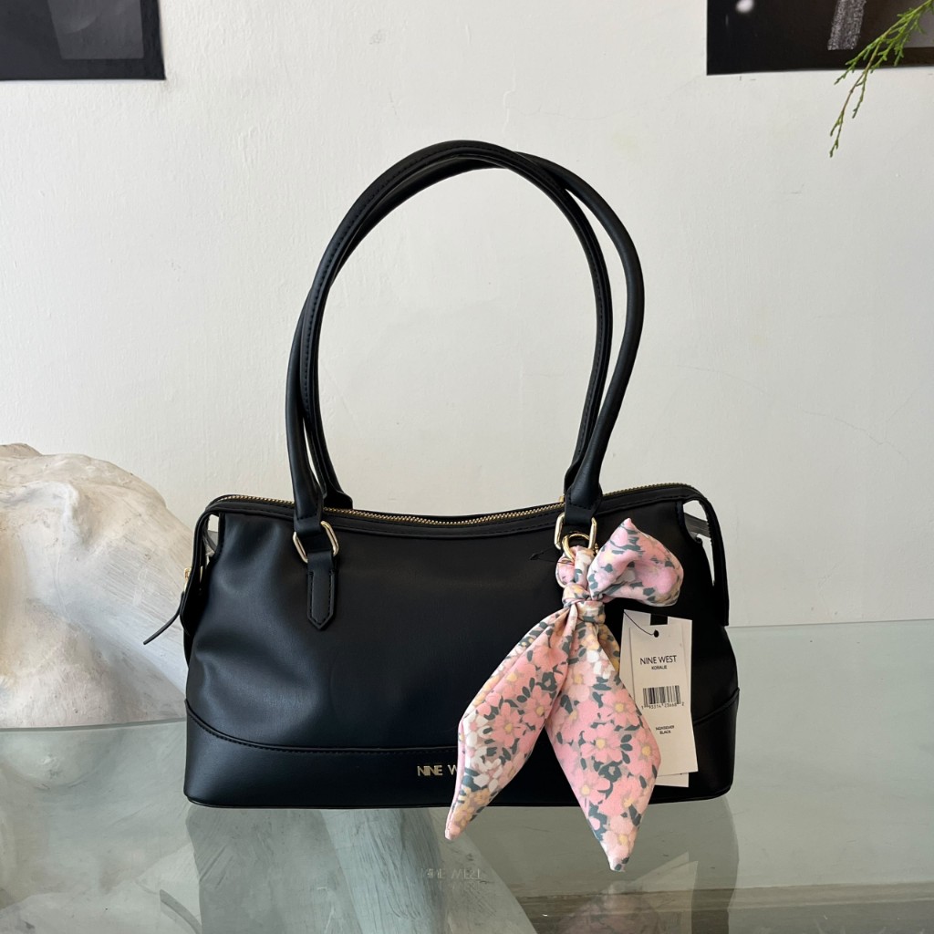 Cartera de Hombro Nine West Con Pañuelo Rosa