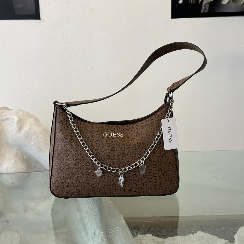 Hermosa Cartera de Hombro  Con Cadena Tono Cocoa