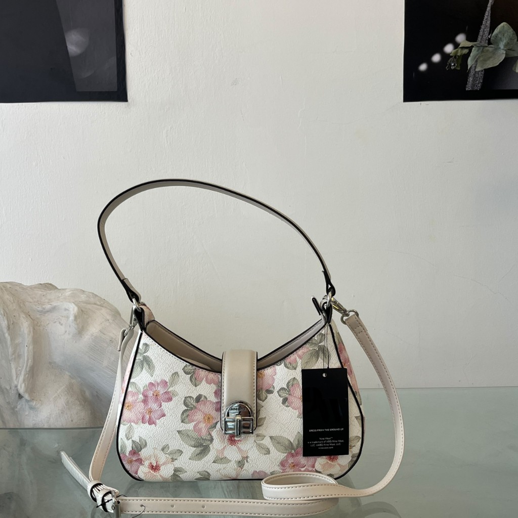 Cartera de Hombro Nine West con Strap Adicional