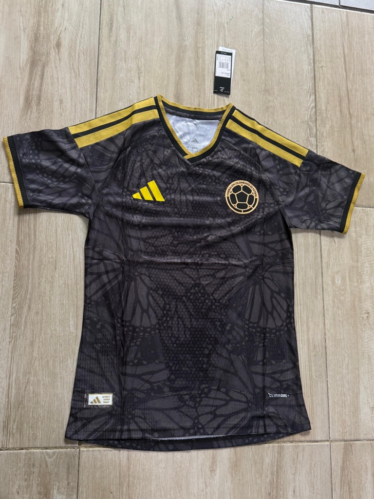 camisa negra colombia 1.1