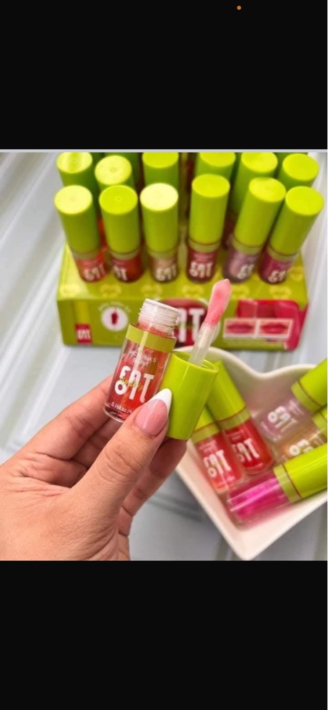 Lip Oil Victoria’s