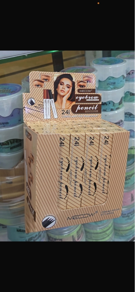 Lápiz de cejas pelo a pelo