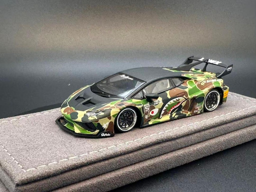 Lamborghini Hurricane Maverick Ape Head