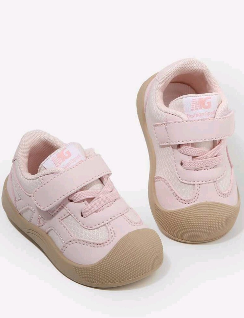 Zapatillas rosas infantiles
