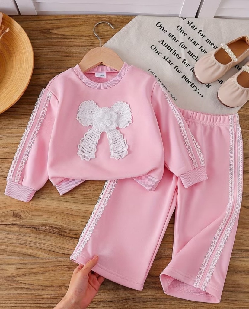 Conjunto rosa algodon bordeados