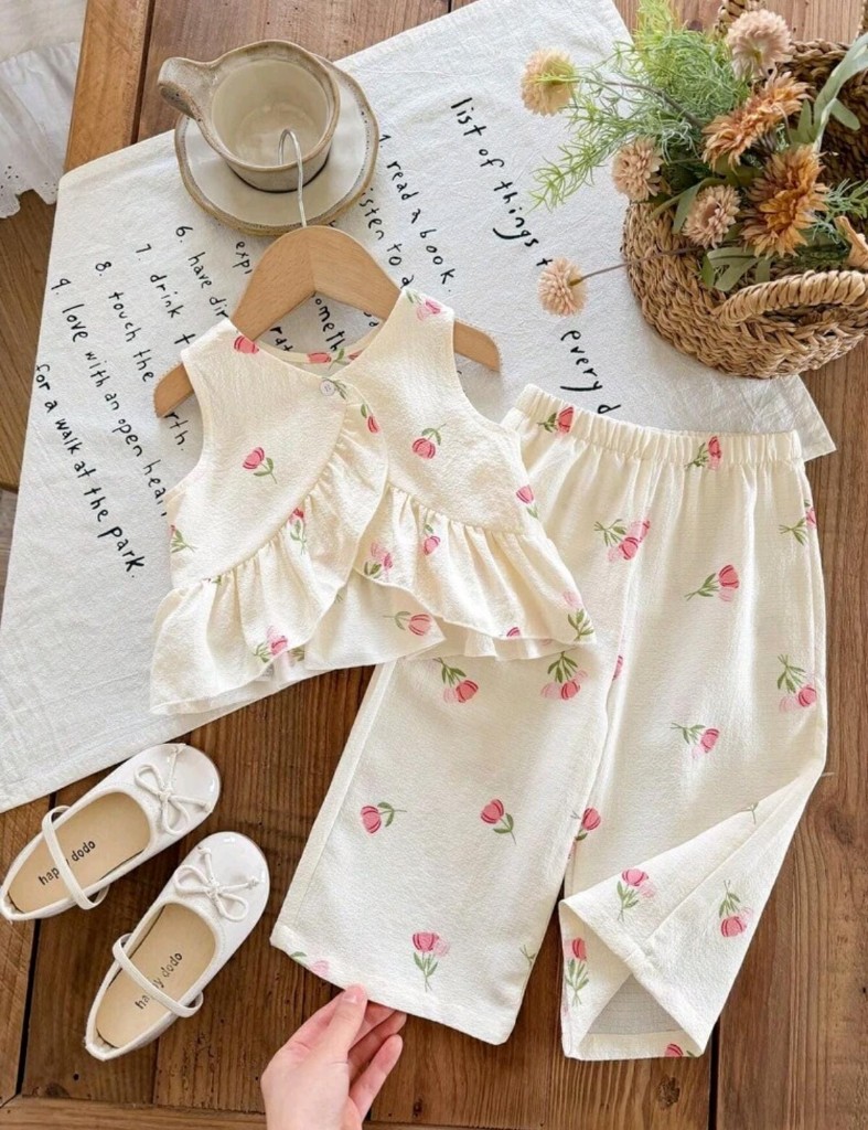 Conjunto floral blanco