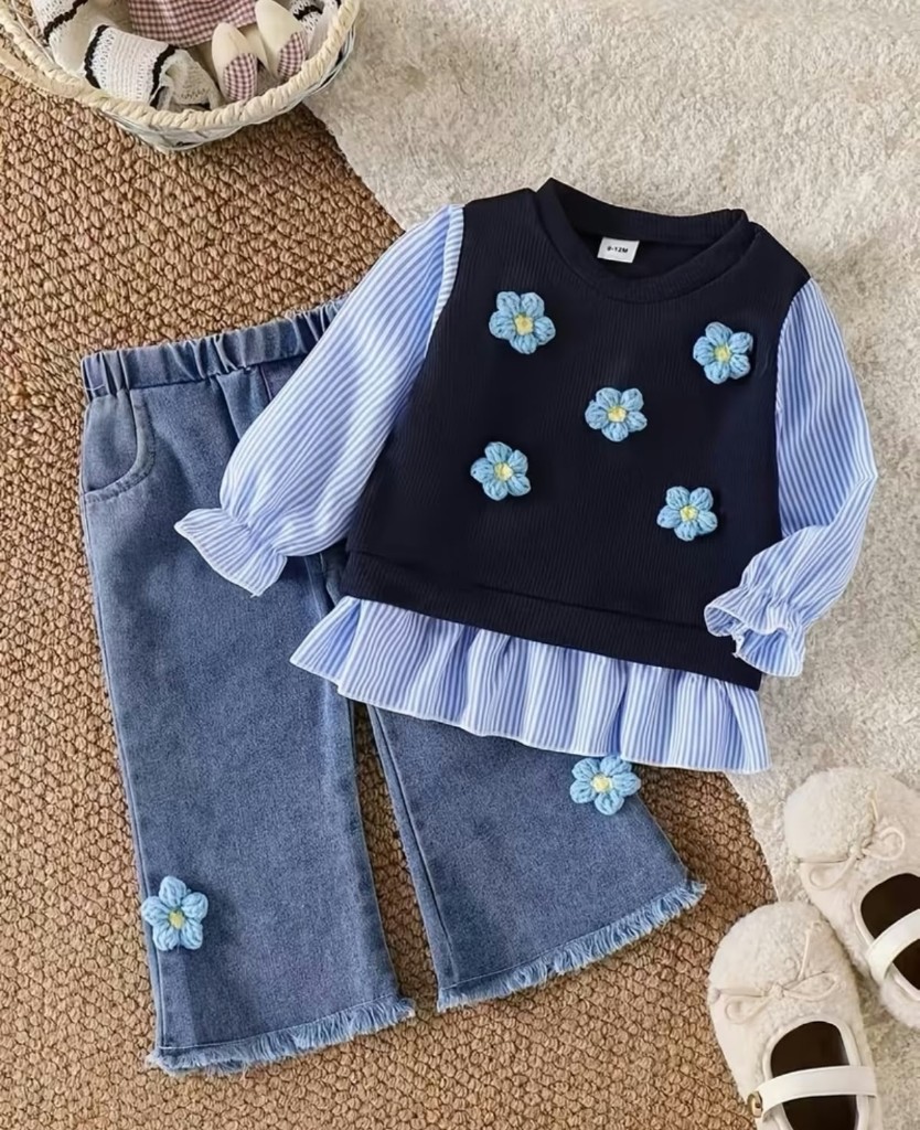 Conjunto floral tejido azul oscuro