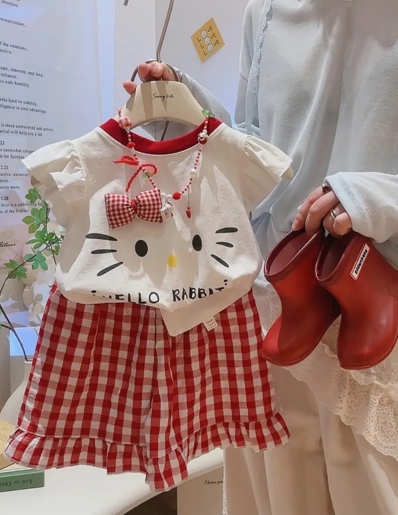 Conjunto Hello Rabbit rojo