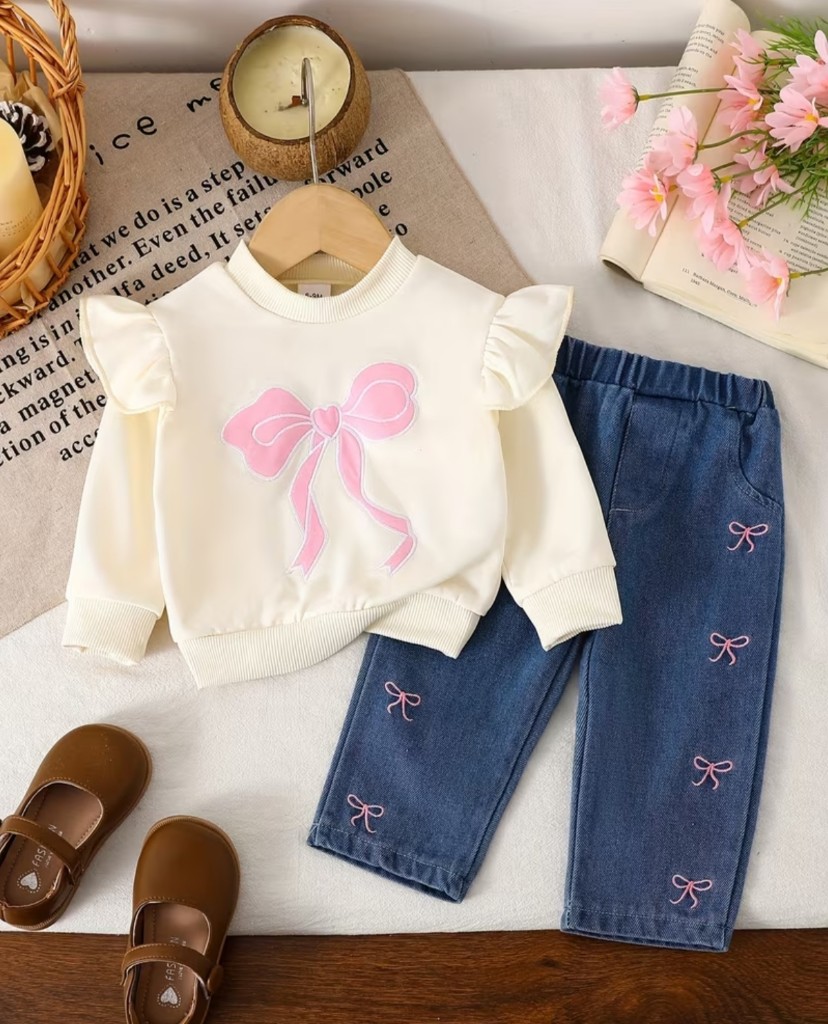 Conjunto jean bordado de lazos