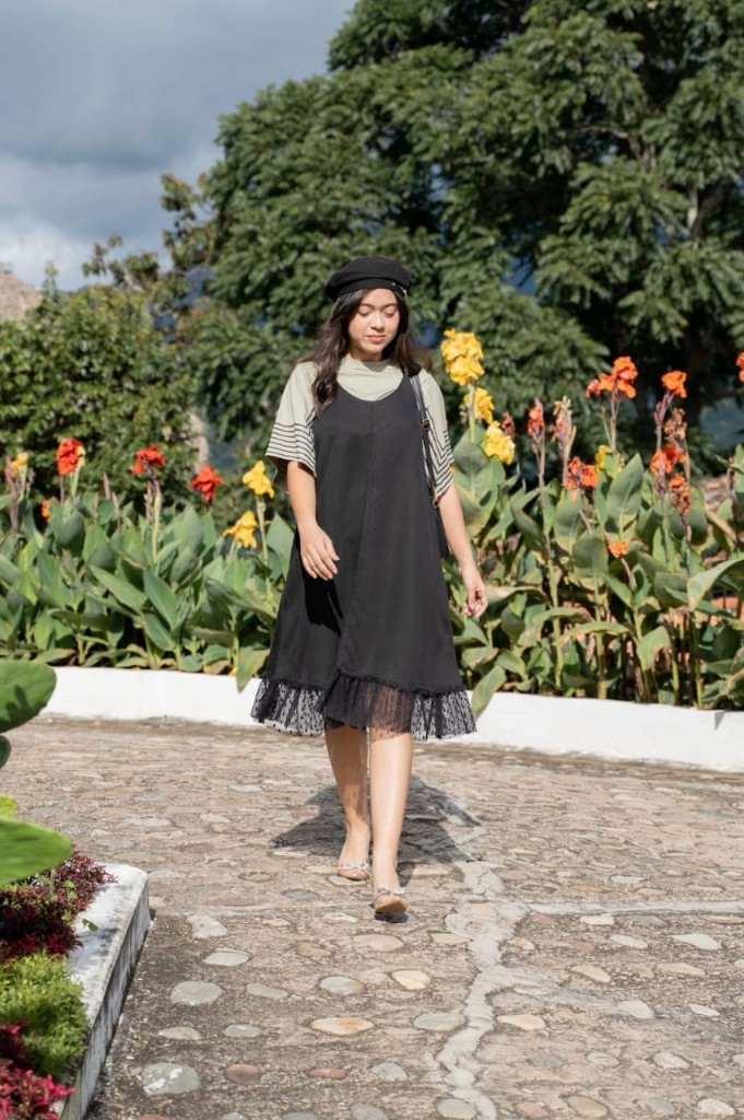 VESTIDO LIRIO NEGRO
