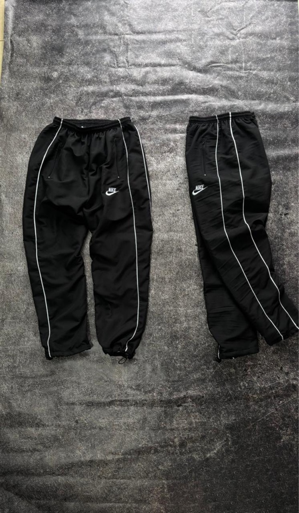 Pantalón rompe viento
